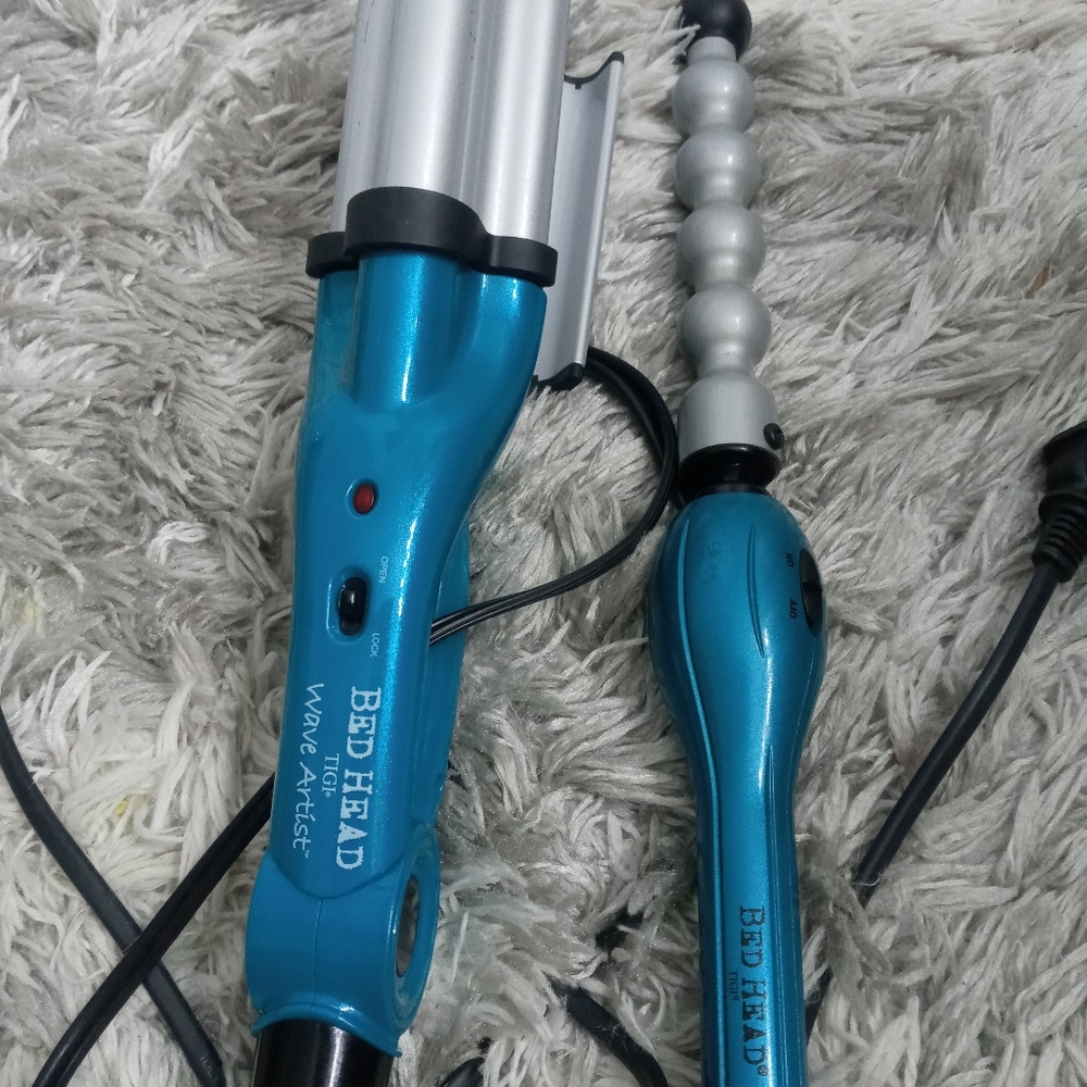 Set of bed head new crimper and curling iron